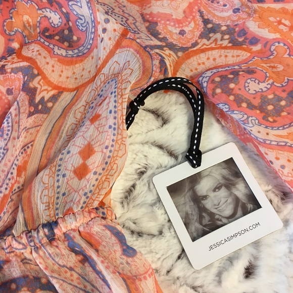 Jessica Simpson maternity shirt - Picture 4 of 4